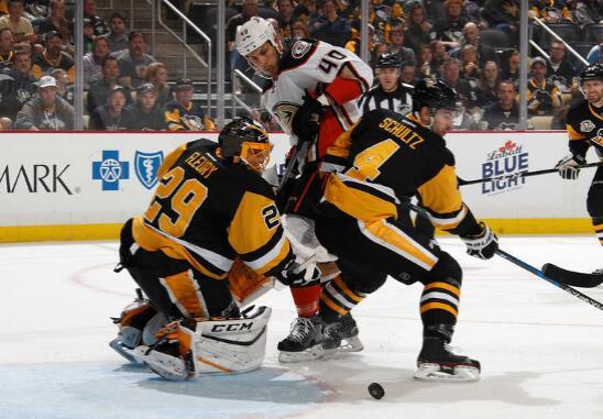 NHL第2周会员直播表：企鹅两次出赛+人熊大战